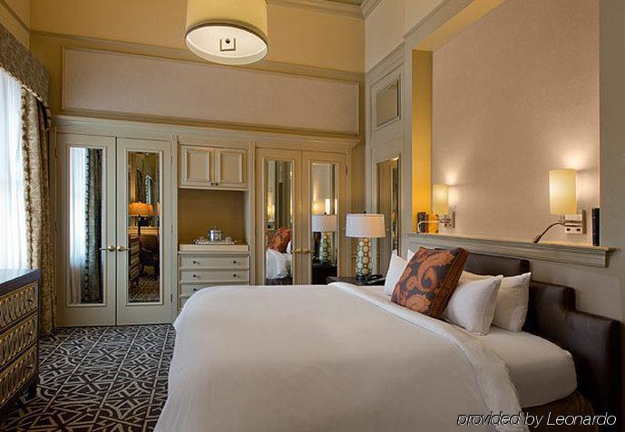 Hotel Icon, Autograph Collection Houston Room photo